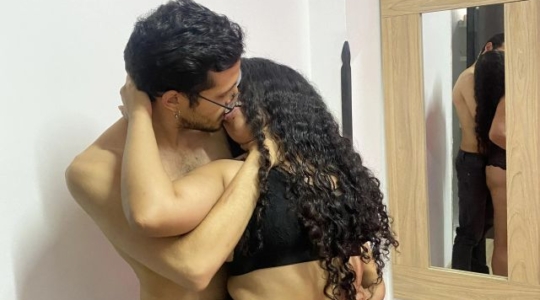 HILLARY Vorschaubild